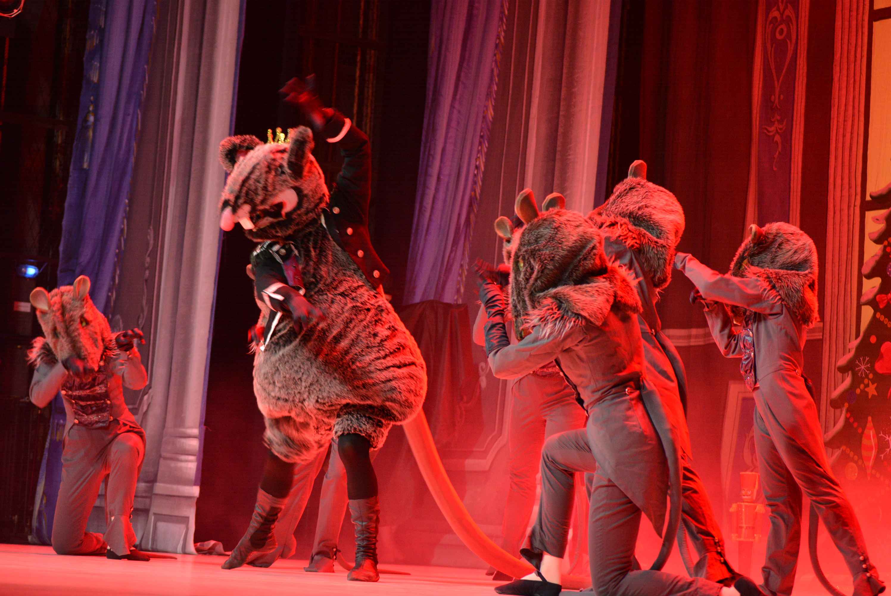 FOTO/VIDEO Spektakularna izvedba ‘Orašara’ – Ukrainian classical ballet oduševio čakovečku publiku FOTO/VIDEO Spektakularna izvedba ‘Orašara’ – Ukrainian classical ballet oduševio čakovečku publiku