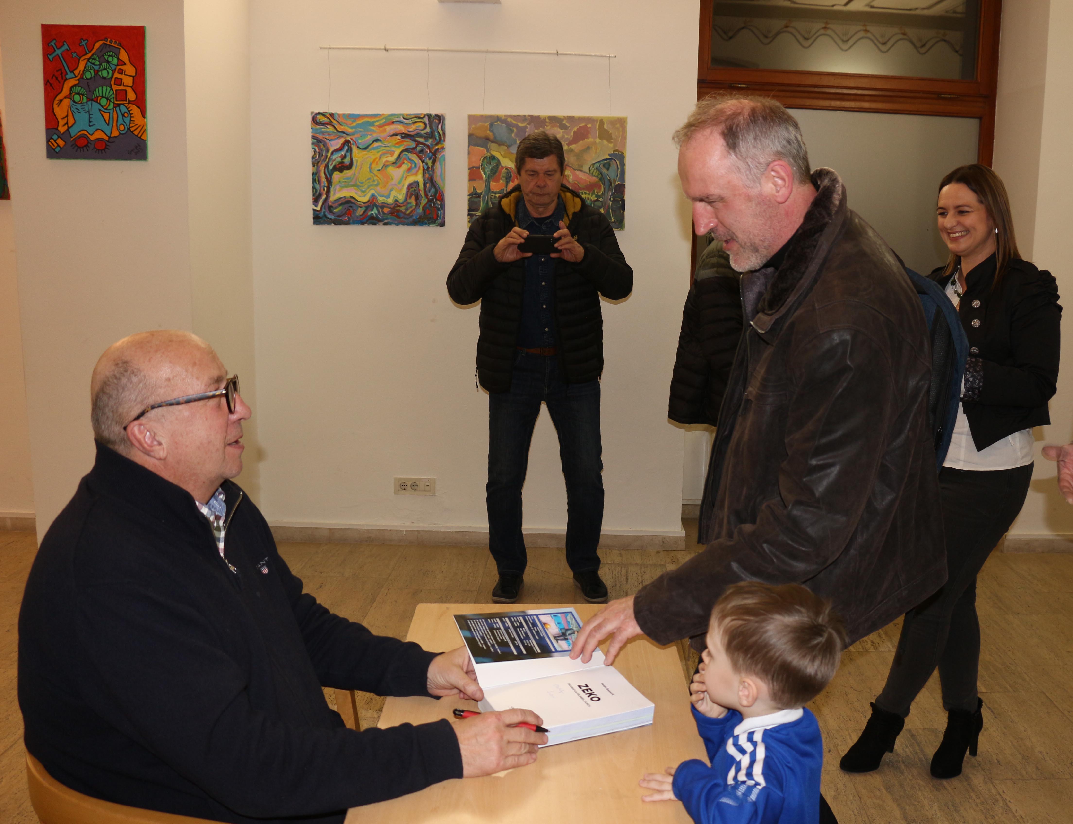 U Čakovcu predstavljena biografija Velimira Zajeca, legende zagrebačkog Dinama