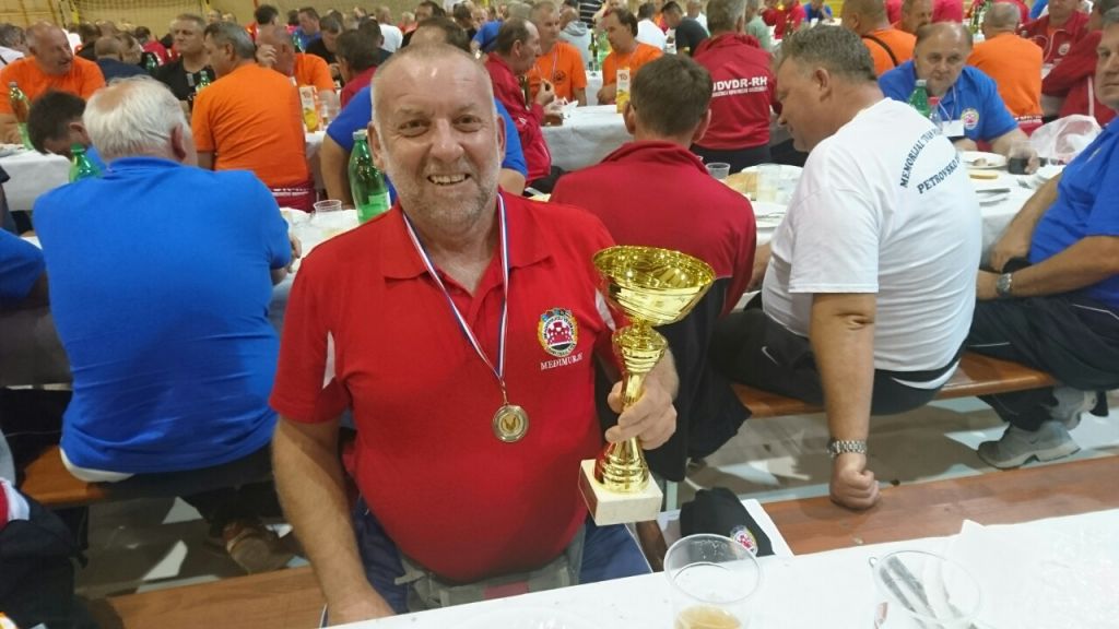 002059349bdc2b6d3cf8d2bfa1c1737