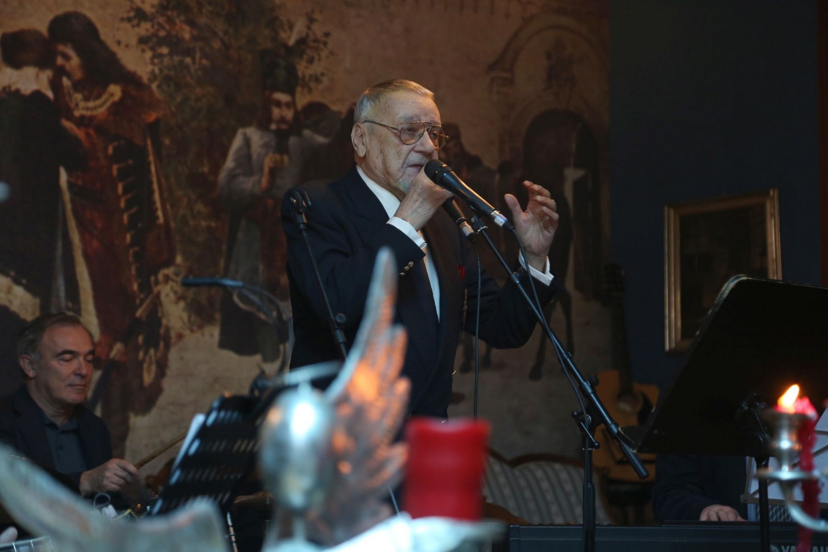 Legendarni Stjepan Jimmy Stanić u Gradskoj kavani Čakovec povodom Dana žena