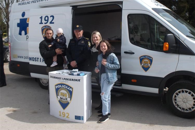Preloški policajci informirali i educirali građane u Domašincu, Prelogu i Dekanovcu