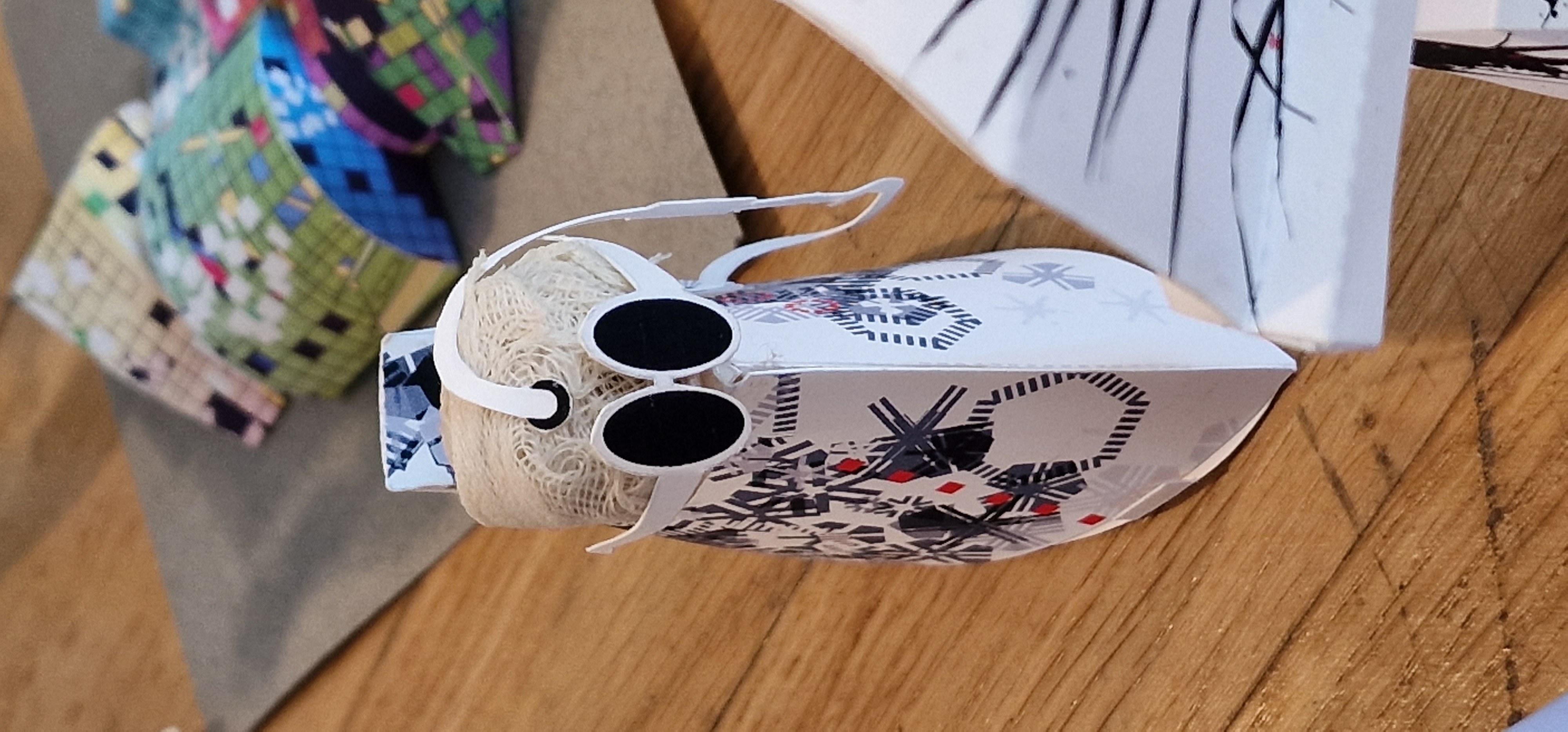 PRELOG Otvorena samostalna izložba ‘Papirnata energija’ akademskog umjetnika Marka Zubaka PRELOG Otvorena samostalna izložba ‘Papirnata energija’ akademskog umjetnika Marka Zubaka