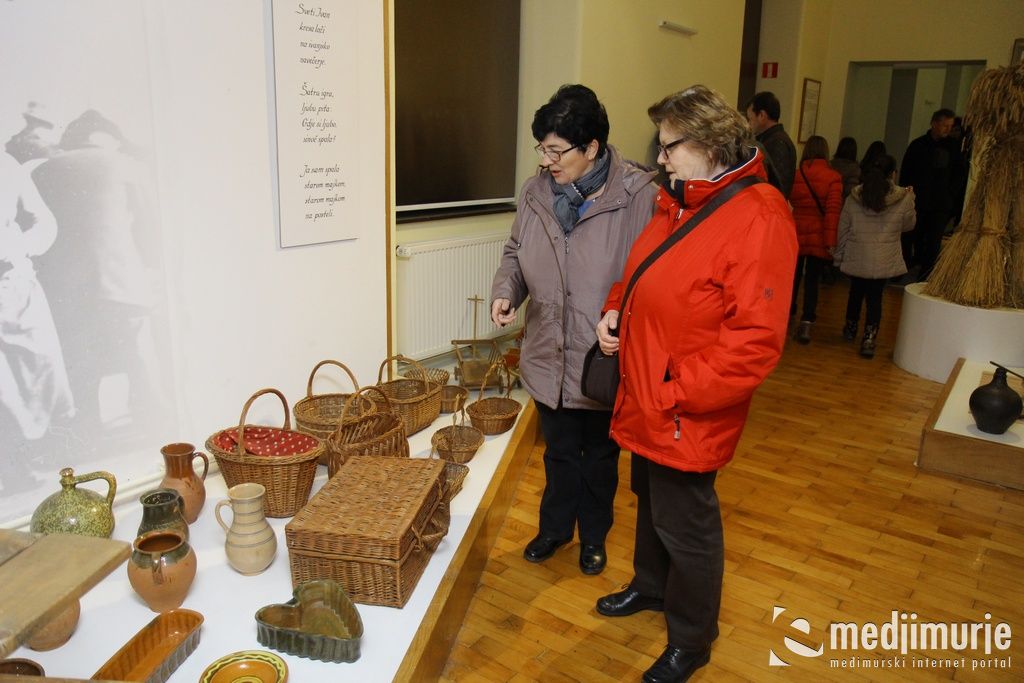 nocmuzejacakovec0048833949