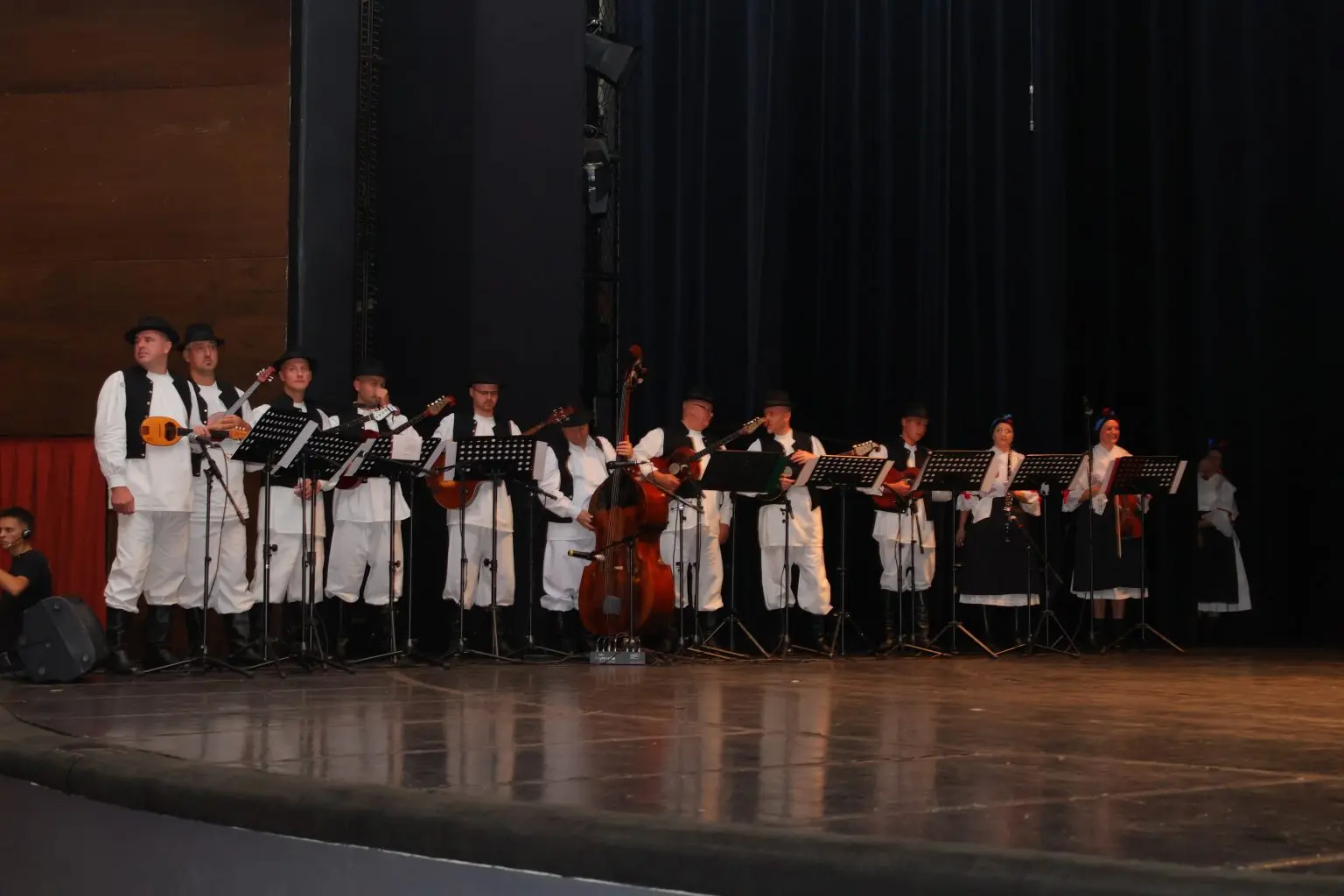 31. Susreta hrvatskih folklornih ansambala i izvornih skupina (28)