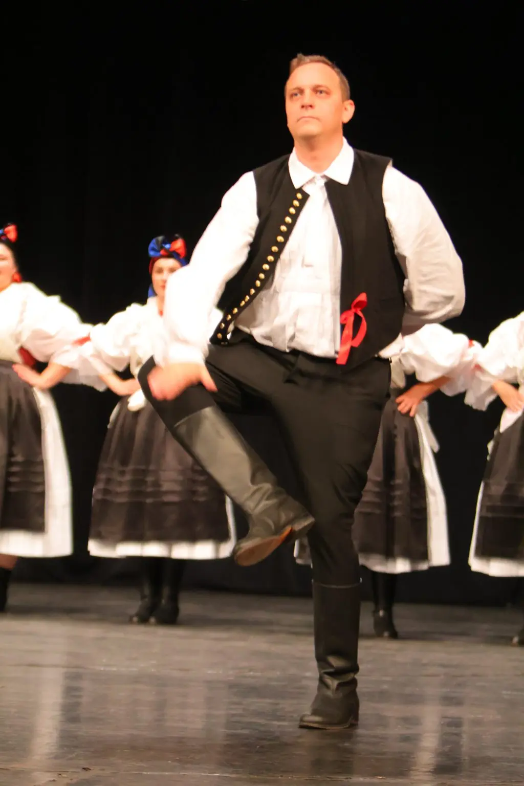 31. Susreta hrvatskih folklornih ansambala i izvornih skupina (41)