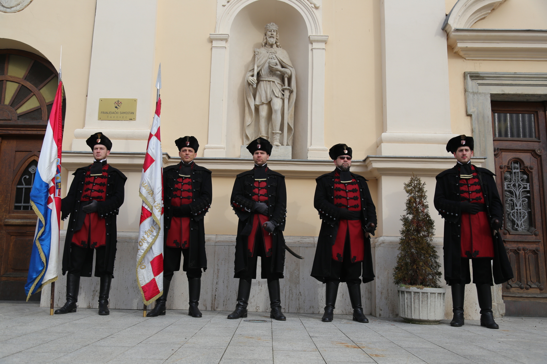 U crkvi sv. Nikole biskupa u Čakovcu sedam bračnih parova obnovilo bračne zavjete