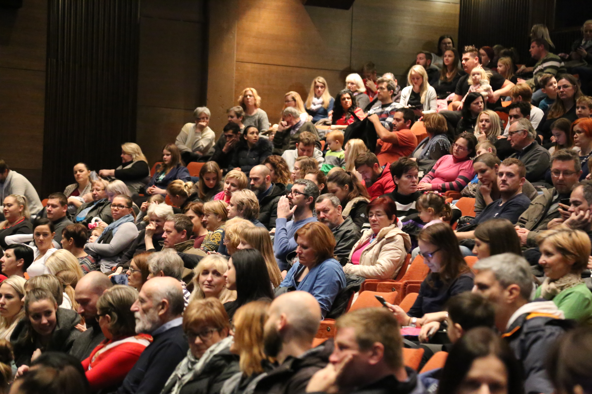 Iz čakovečke blagdanske čarolije izronio Djed Mraz