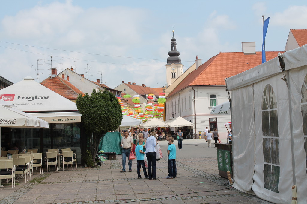 slika00011712488 FOTO: Pogledajte današnju atmosferu na Porcijukulovom! 1.8.2014.