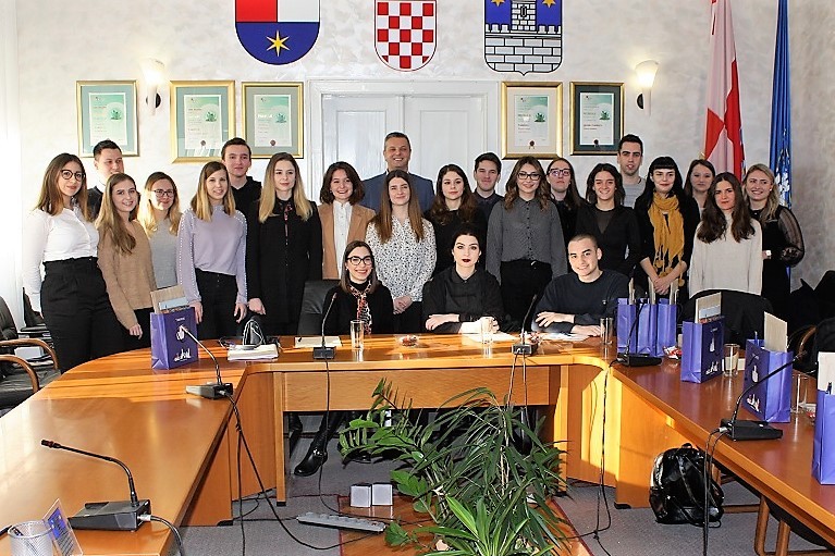 GRAD ČAKOVEC Potpisani ugovori o stipendiranju studenata