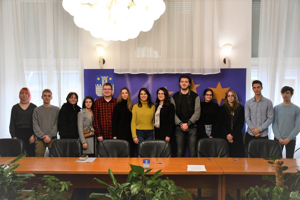 ULAGANJE U OBRAZOVANJE U Gradu Čakovcu potpisano novih stotinu ugovora o stipendiranju studenata