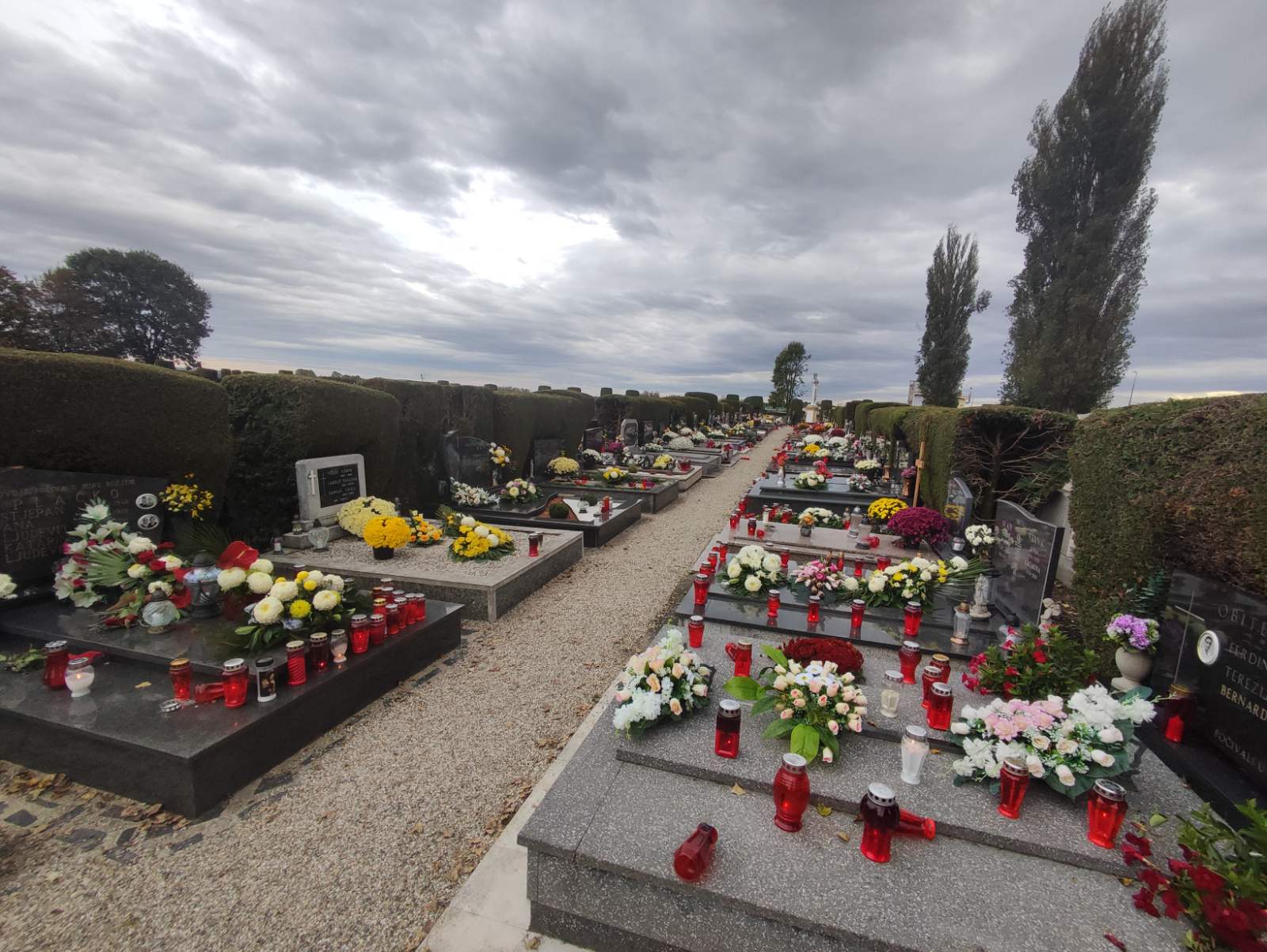 FOTO Spokojan Dušni dan na kotoripskom groblju