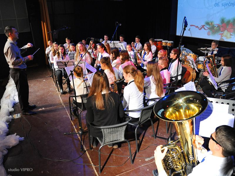 330414102dsc7506139941