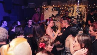slika0028 Podroom (Petak, 7.12. – Trash & Burn Pin-up Calendar Party – 1.dio)