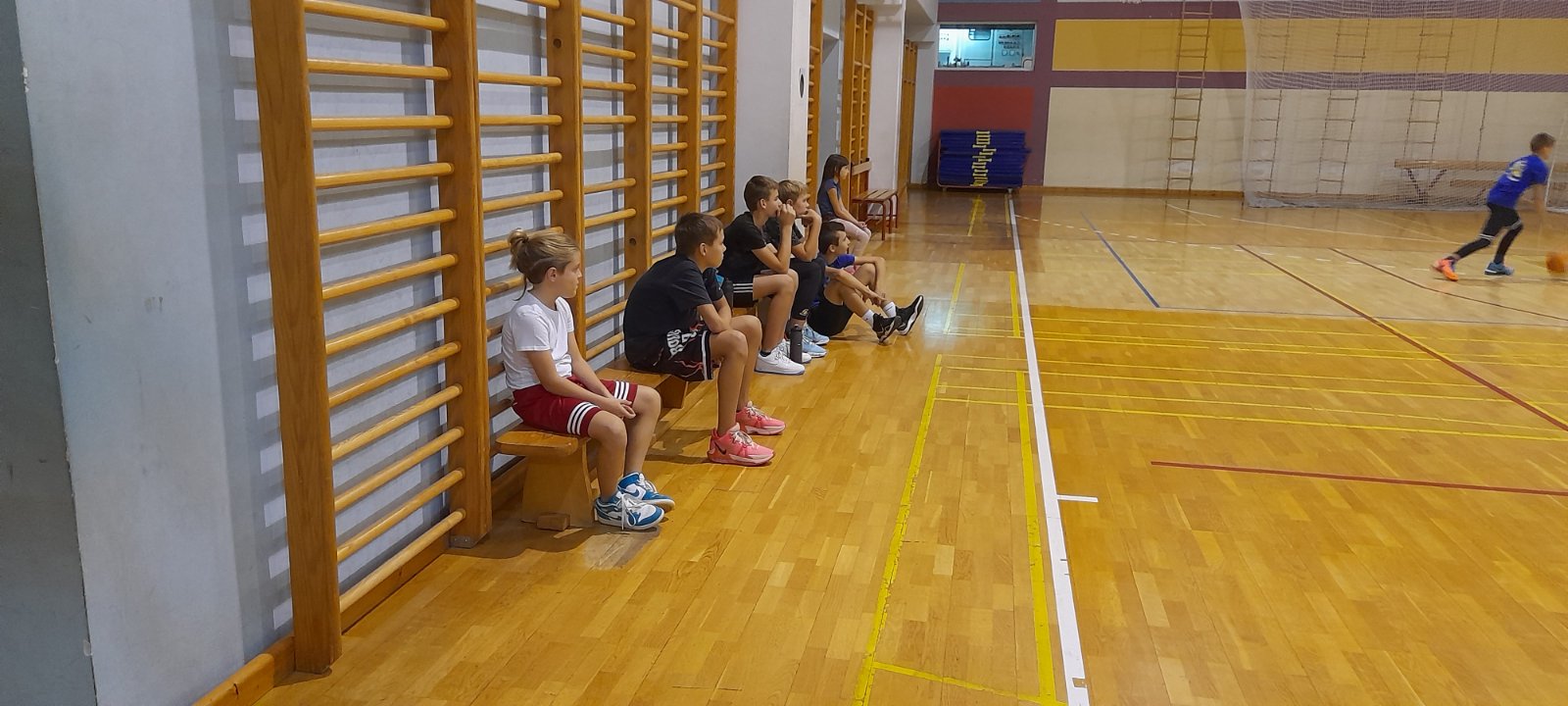 MURSKO SREDIŠĆE Treći dan Europskog dana sporta održane nogometne i košarkaška utakmica između djece i roditelja