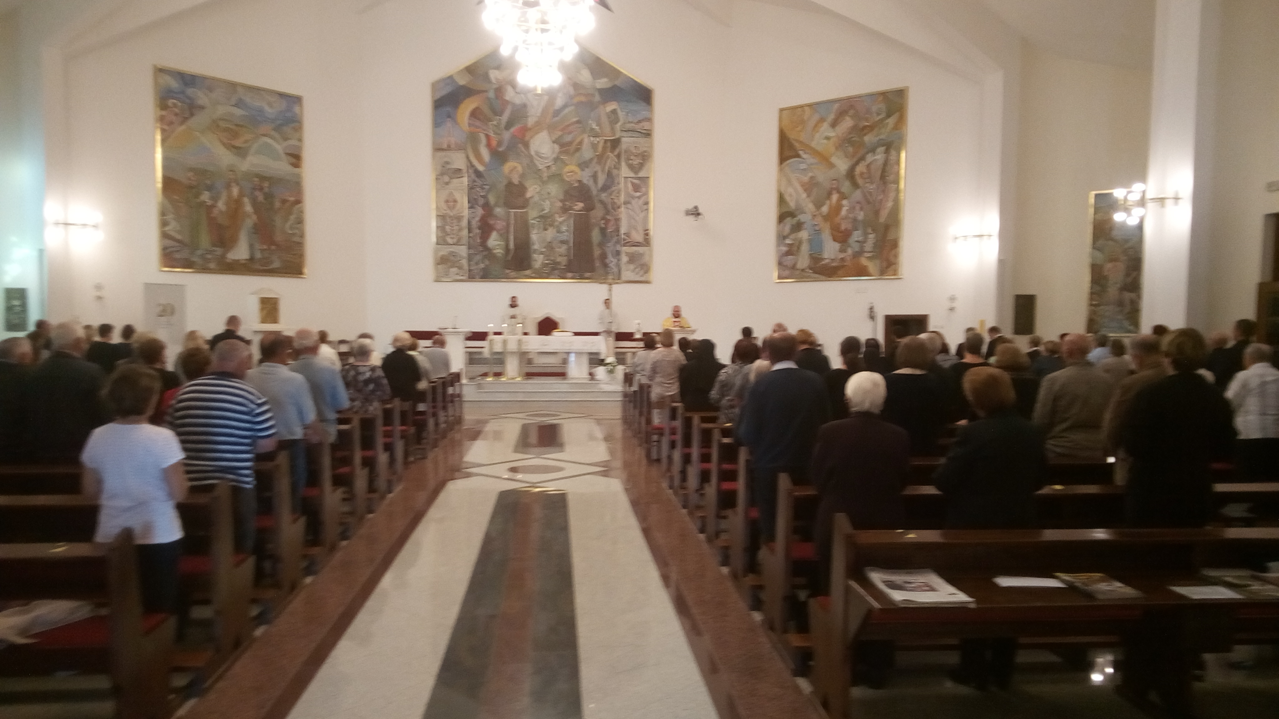 TRI MJESECA NAKON SMRTI Župljani se oprostili od omiljenog fra Antuna Jesenovića