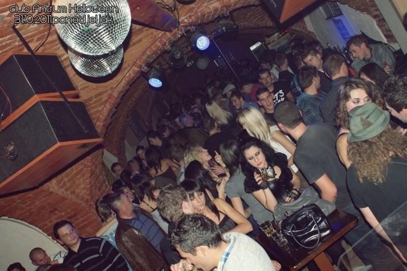 slika0080 Antrum (Pet, sub i pon, 28., 29. i 31.)