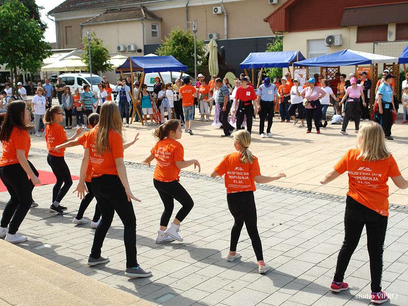 354815465dsc06497195021