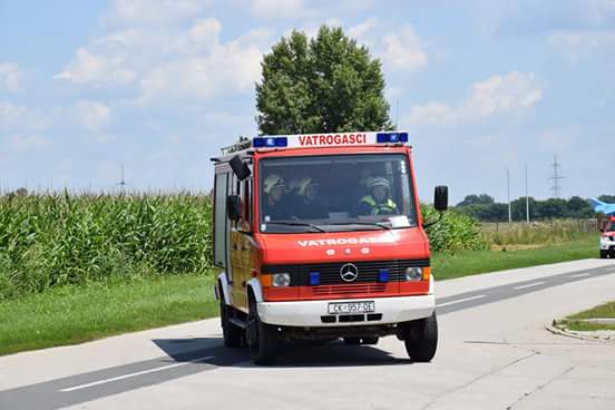 Vatrogasna vježba u tvrtki Kerbek u Donjem Kraljevcu