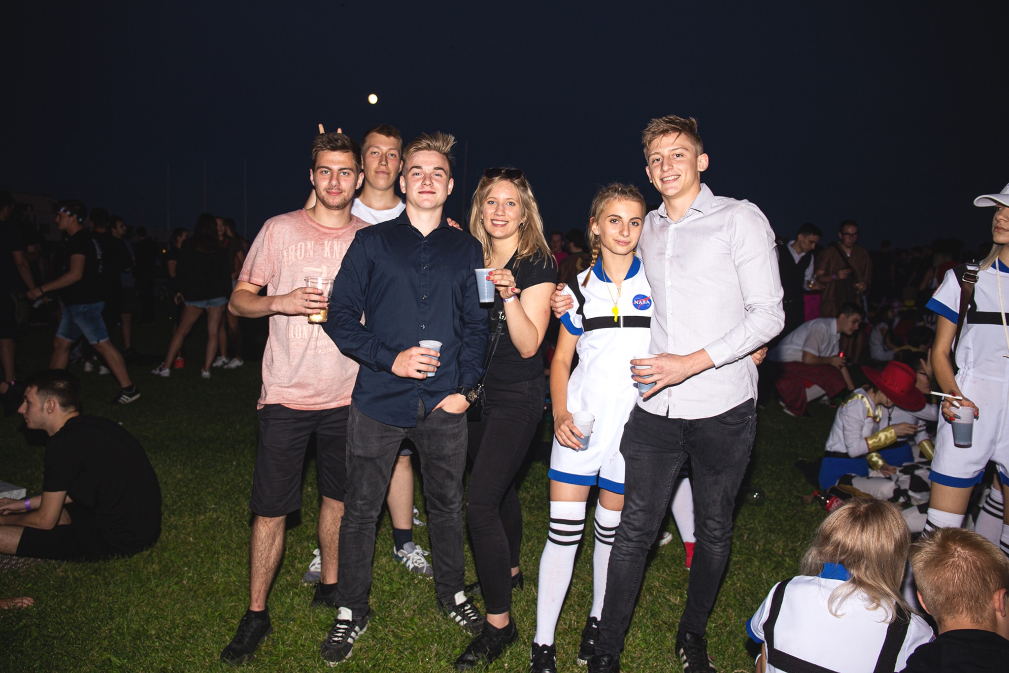 MATURANTI SE ZABAVLJAJU Odlična zabava za kraj na Mesapu