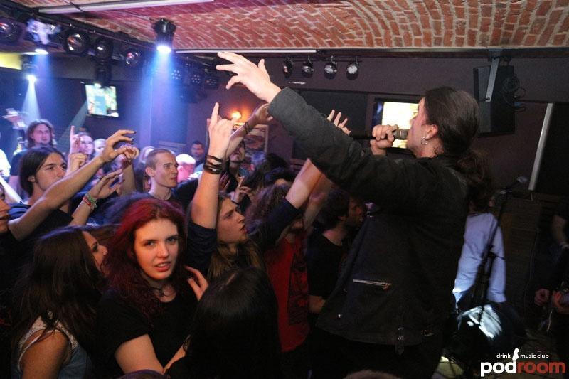 slika0001 Podroom (Petak, 19.4.2013 – MANNTRA live & H I R & IRON HEARTH)