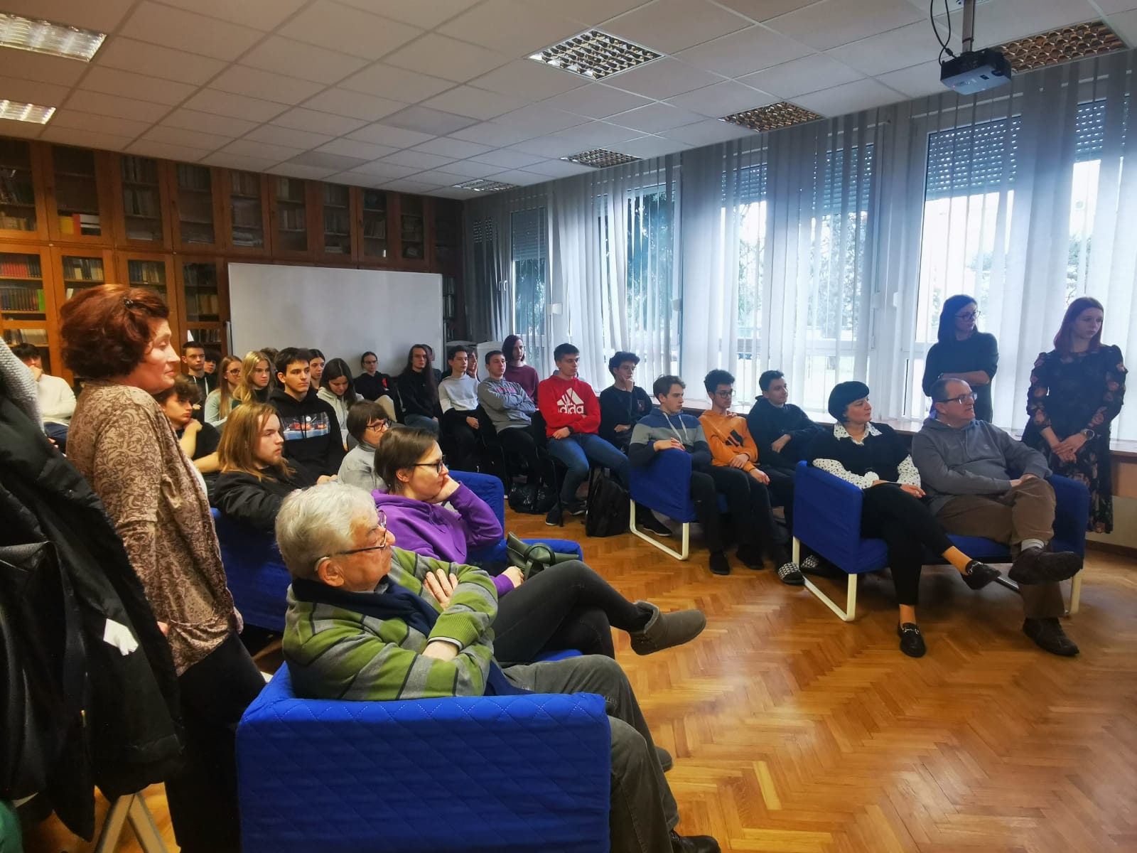 Predstavljen zbornik radova ‘Vremena kriza u povijesti Međimurja’ u Gimnaziji Josipa Slavenskog Čakovec