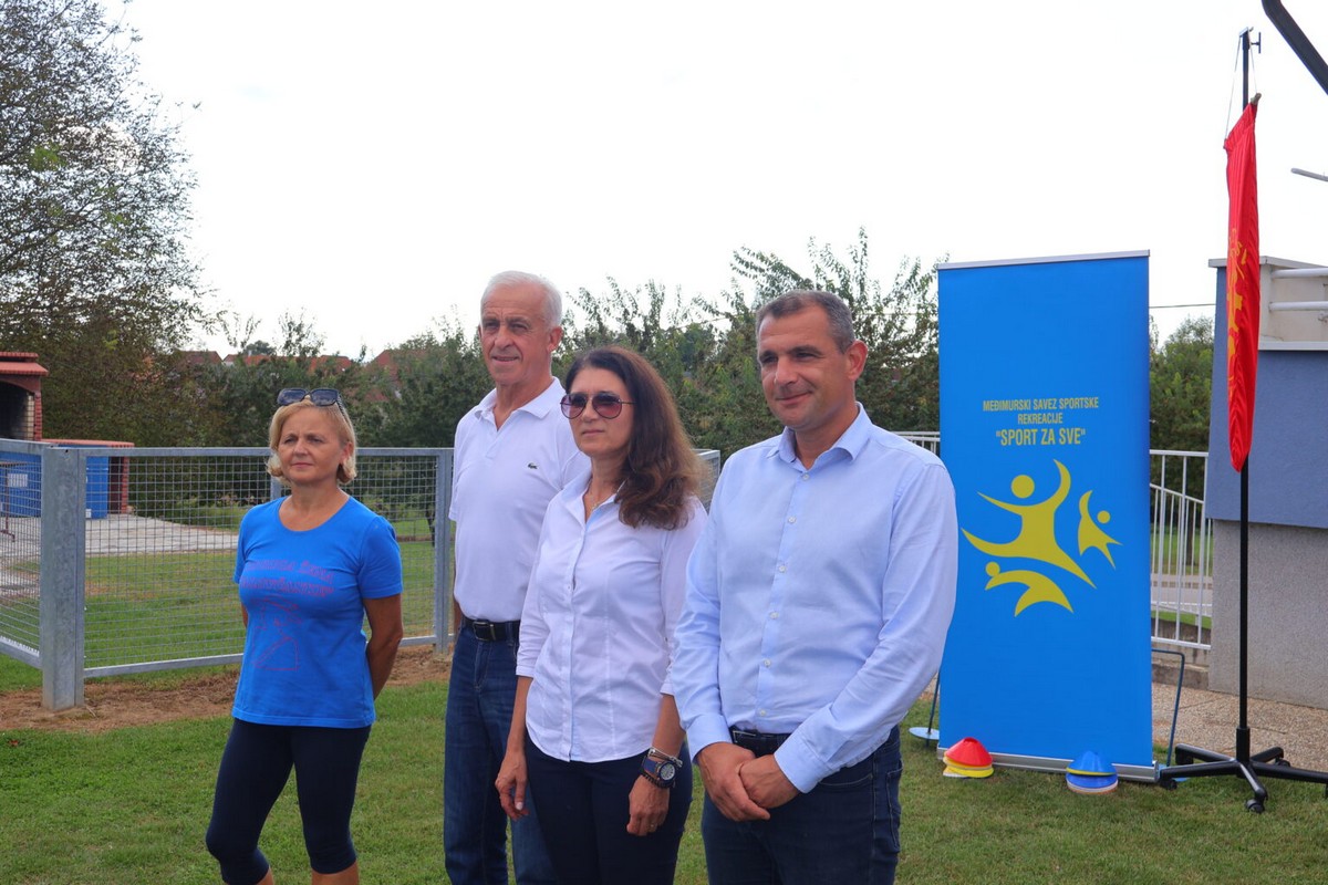 FESTIVAL SPORTSKE REKREACIJE U Mačkovcu vježbalo više od 200 žena, a slavila je ekipa Strahoninca! FESTIVAL SPORTSKE REKREACIJE U Mačkovcu vježbalo više od 200 žena, a slavila je ekipa Strahoninca!