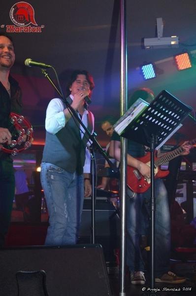 slika0043 Maraton (Petak, 21.3.2014. – Plesnjak Radia 1 uz Showtime band & Leo) slika0043 Maraton (Petak, 21.3.2014. – Plesnjak Radia 1 uz Showtime band & Leo)