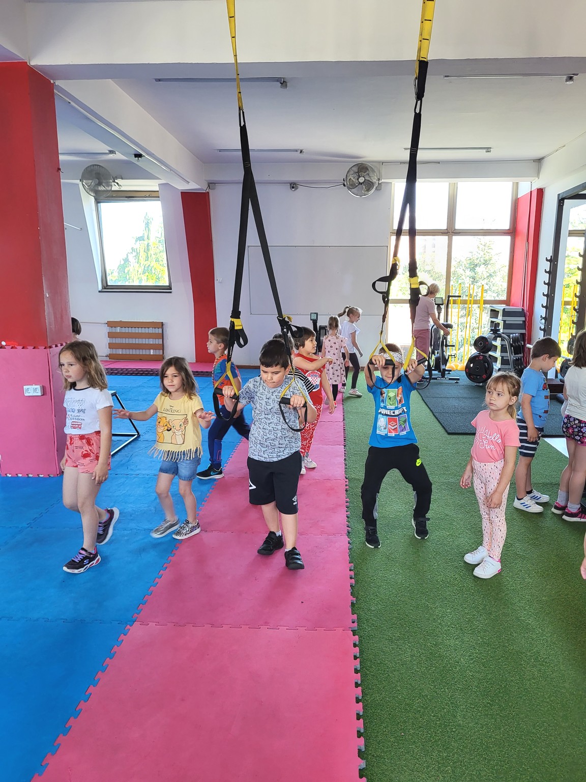 IZLET U VARAŽDIN Mališani iz vrtića Cvrčak posjetili fitness centar