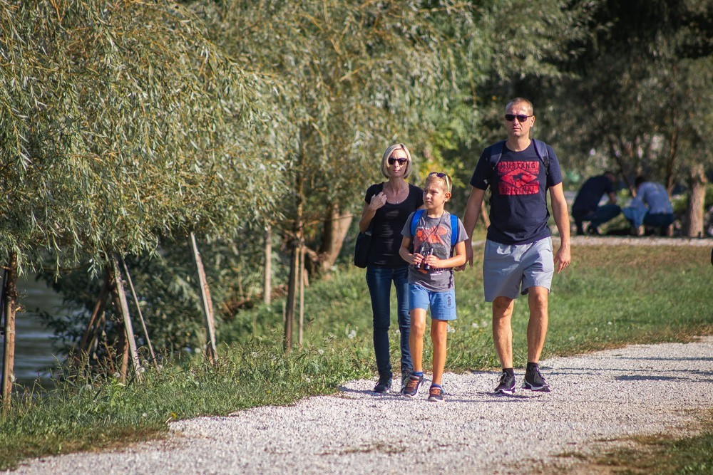 KLIKOM PO MURI Brojni građani uživali u toploj nedjelji u Murskom Središću