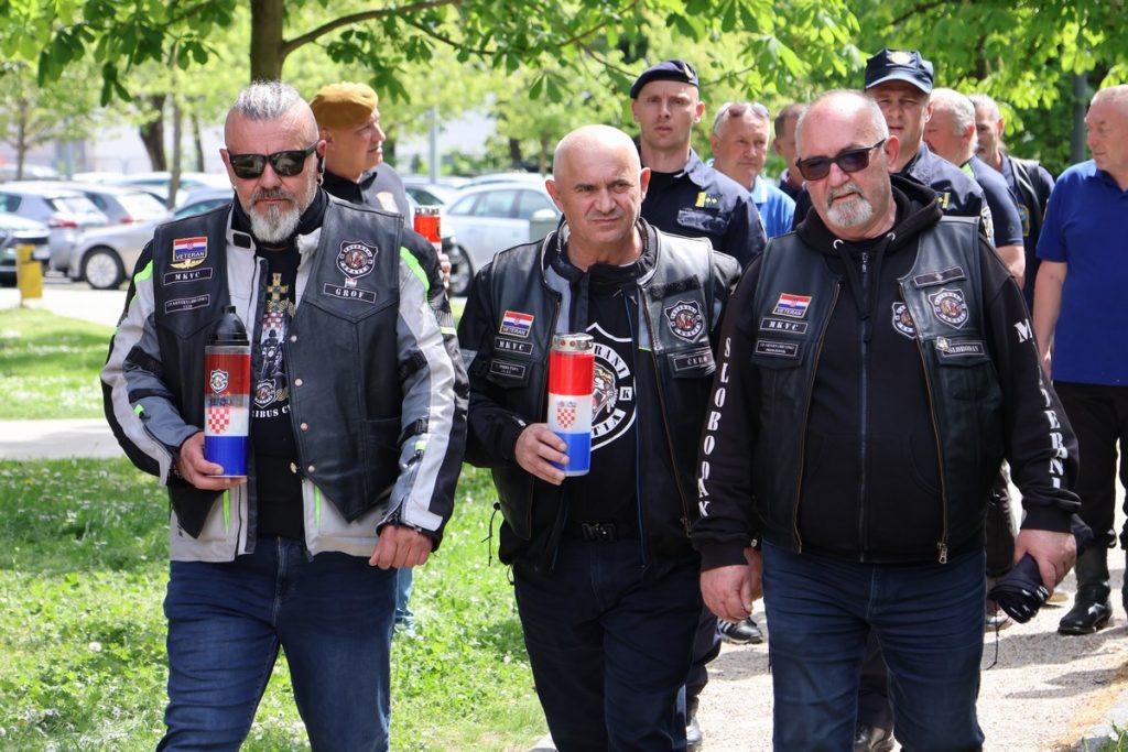 34 krunice za 34 godine (11) 34 krunice za 34 godine (11)