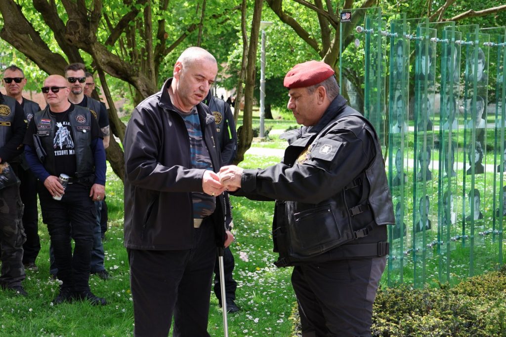 34 krunice za 34 godine (6) 34 krunice za 34 godine (6)