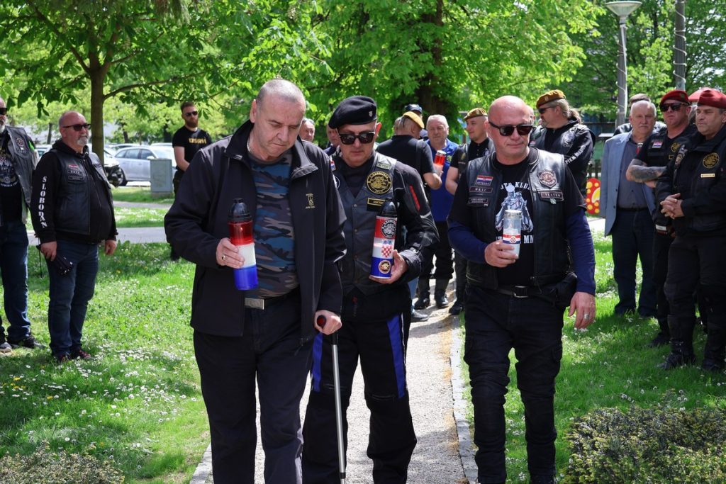 34 krunice za 34 godine (8) 34 krunice za 34 godine (8)