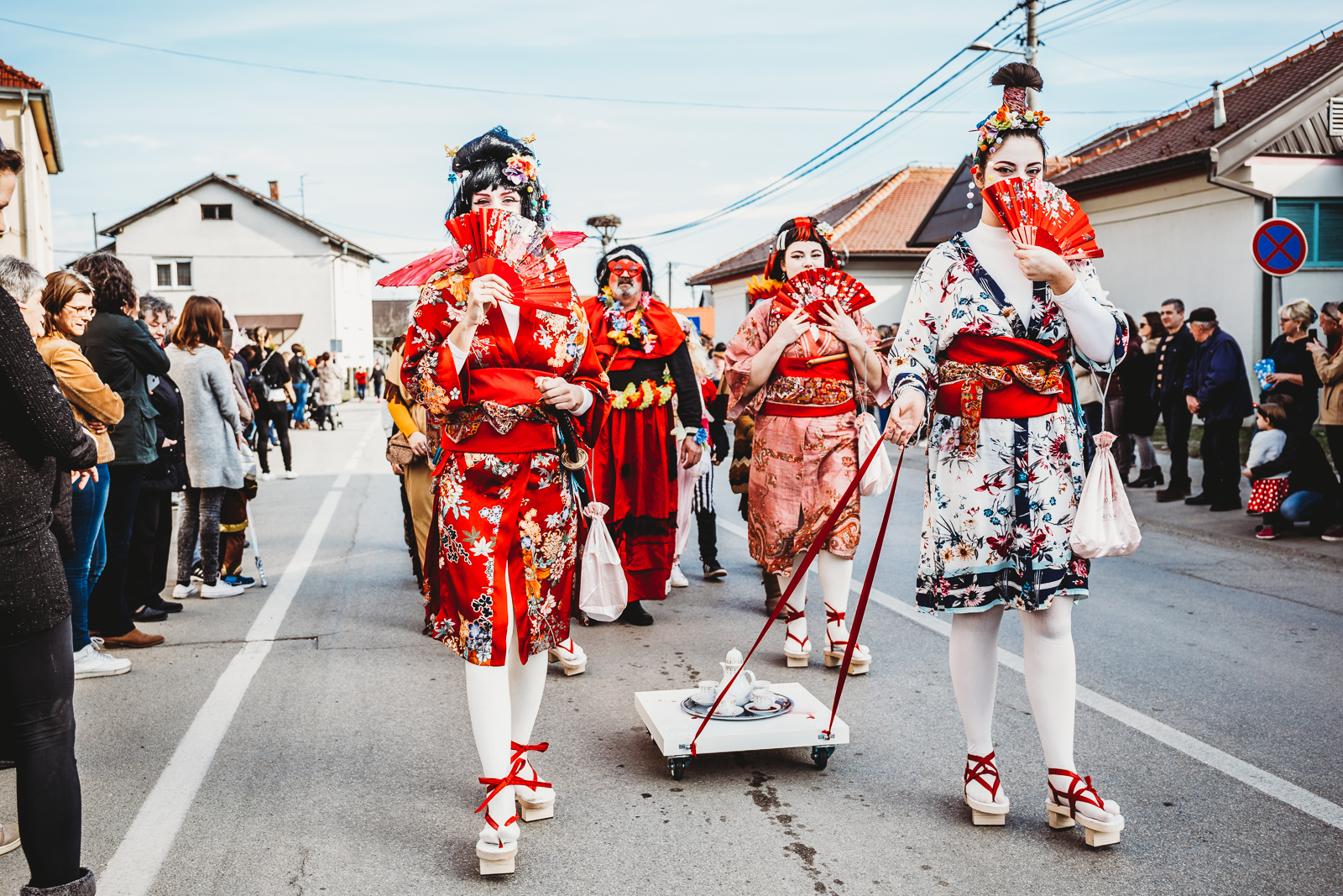 Gorički svati – fašnička povorka s kreativnim maskama prošetala Goričanom