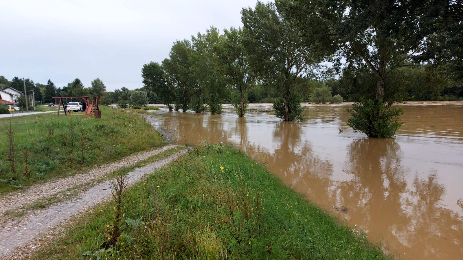FOTO Utvrdili dvije kritične točke obale od Novog Zrina prema Kotoribi na Pažutu