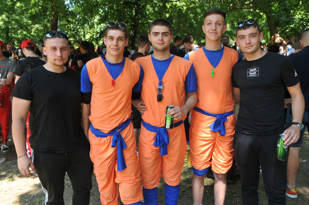 Maturanti se zabavljaju u čakovečkom parku