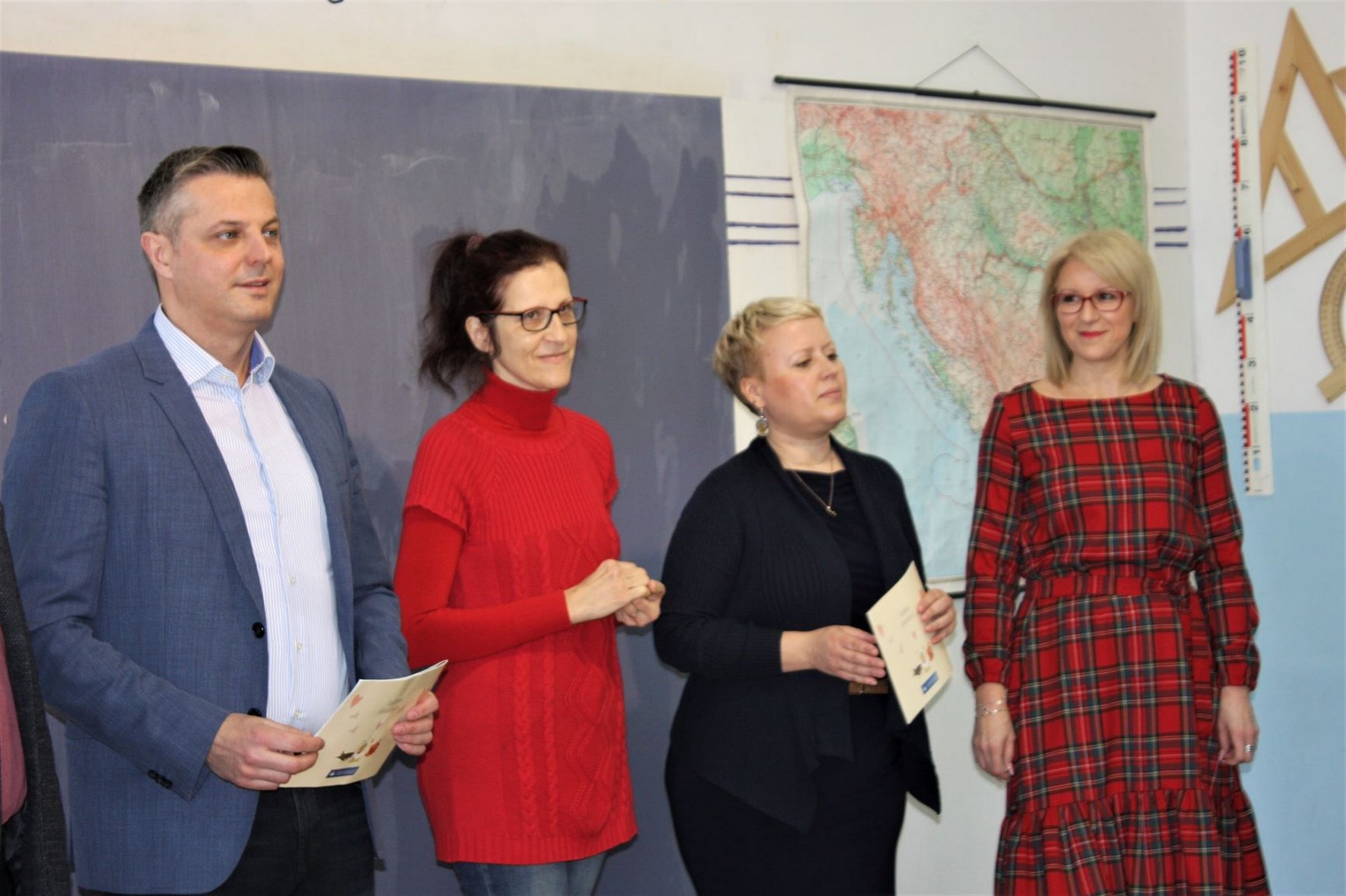 FOTO U I.OŠ Čakovec predstavljena bojanka ‘Volimo životinje’