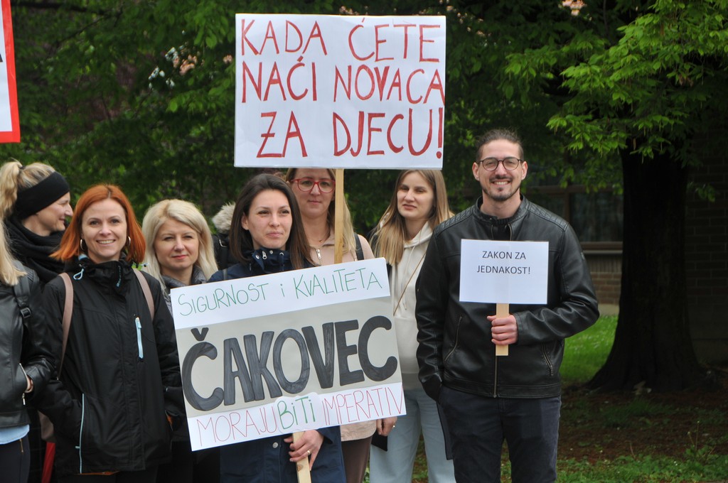 Mirni prosvjed odgojitelja u Čakovcu