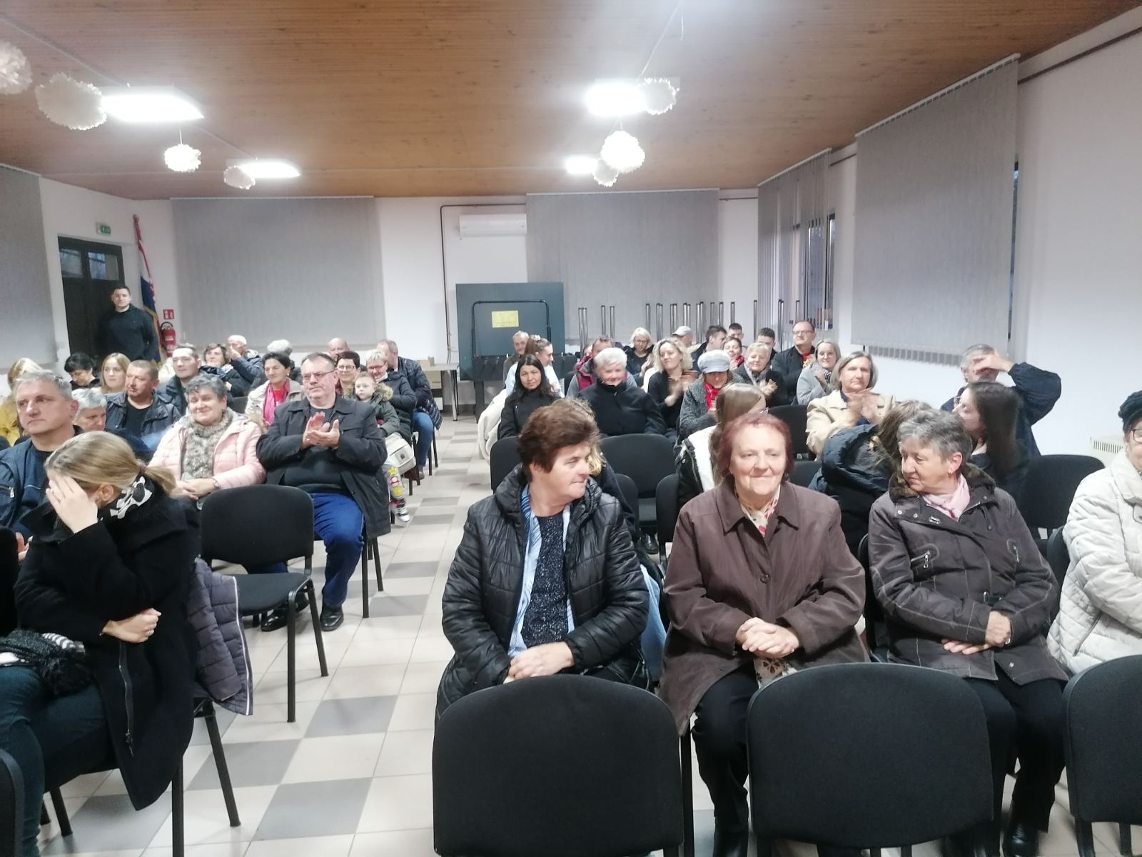 Blagdanski koncert vokalistica Svetog Marka u Štrukovcu