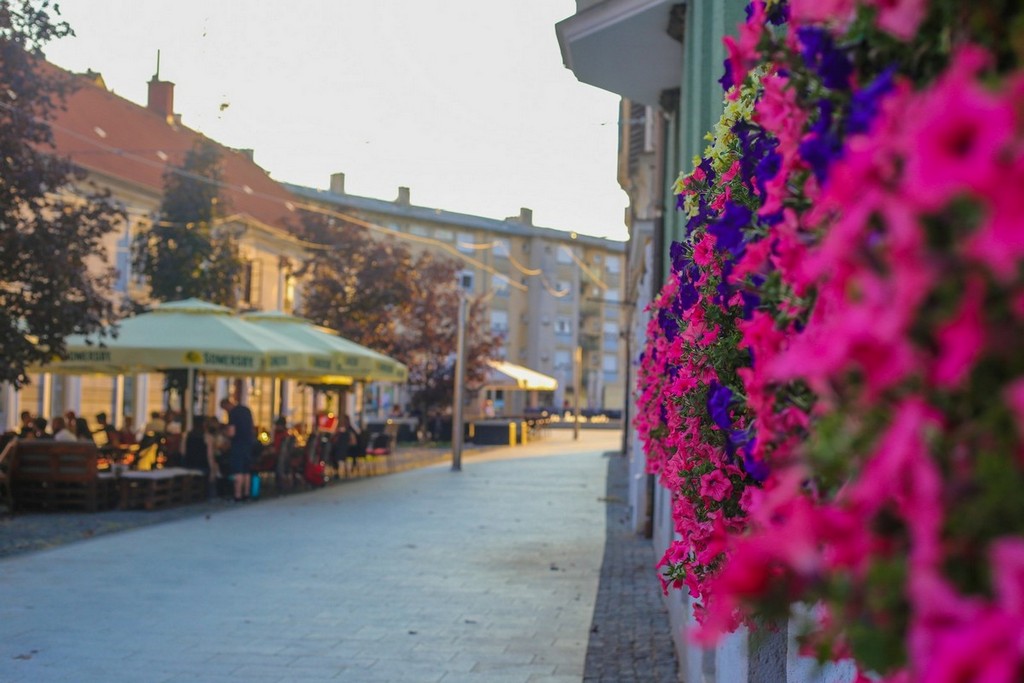 Šetnja gradom uz čarobne efekte zlatnog sata