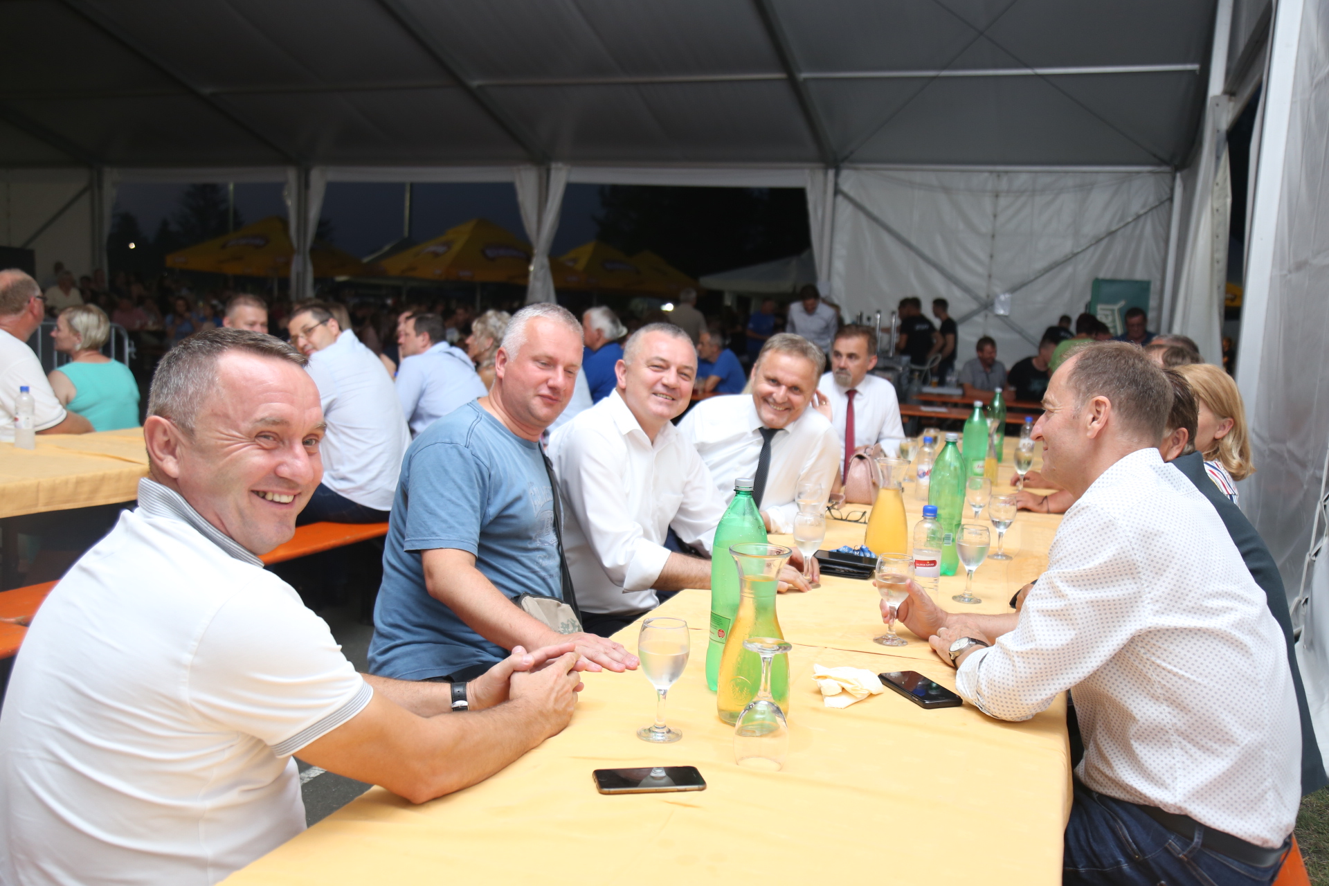 Dani Općine Mala Subotica – koncert Tragova i Crvene jabuke u Palovcu