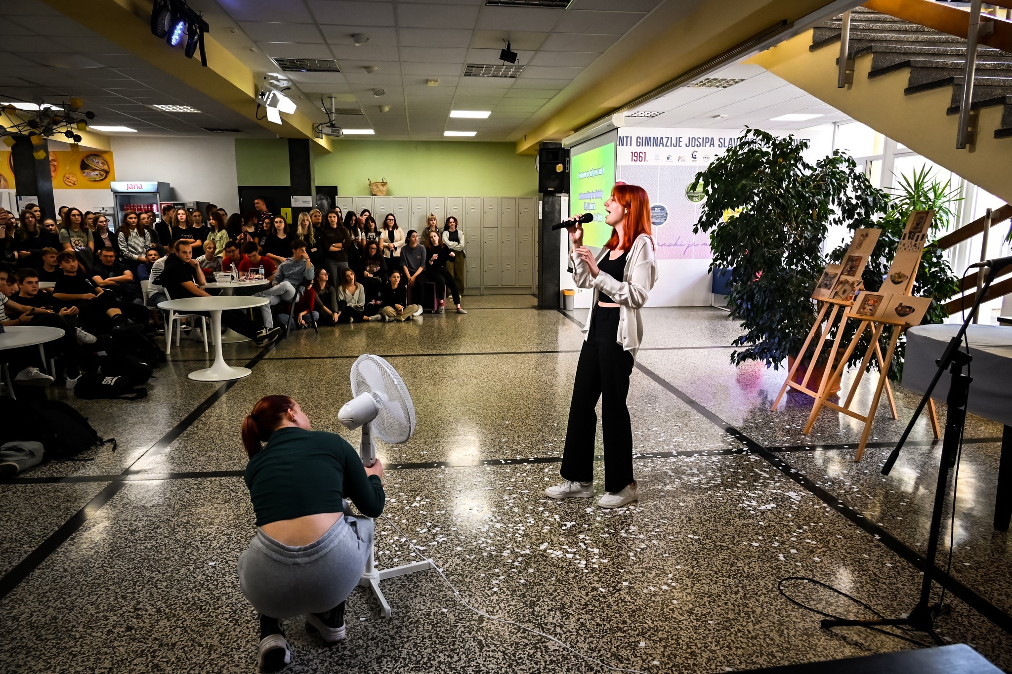 GIMNAZIJA JOSIPA SLAVENSKOG Počela nova sezona ‘Gimnazijskih karaoka’