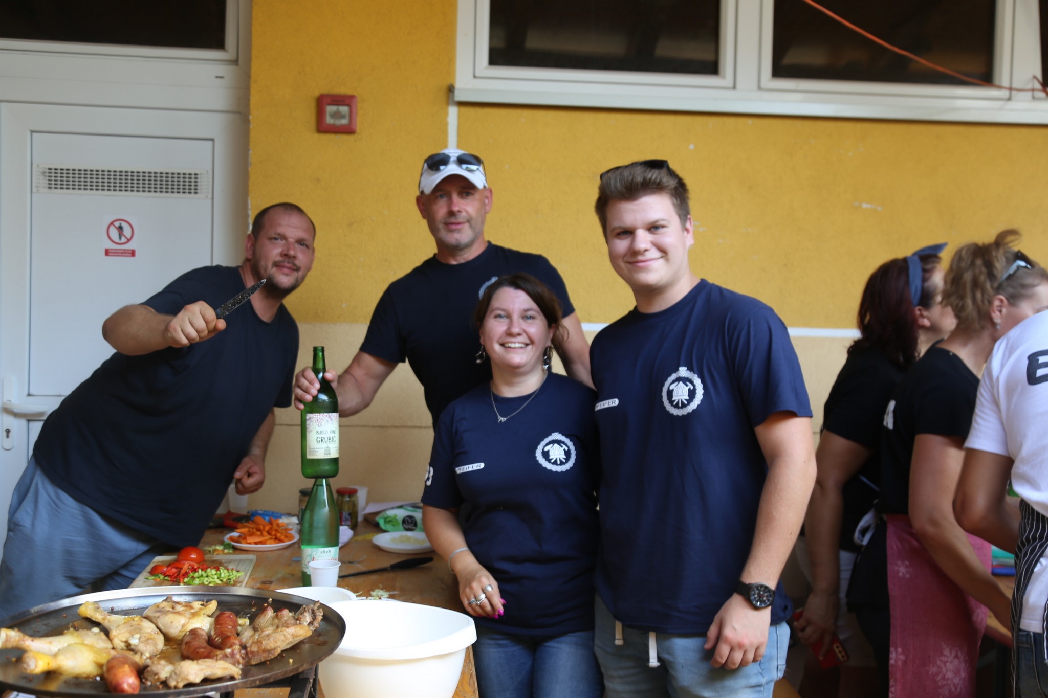 Miris ‘grofovske kotlovine’ u subotu se širio Pribislavcem