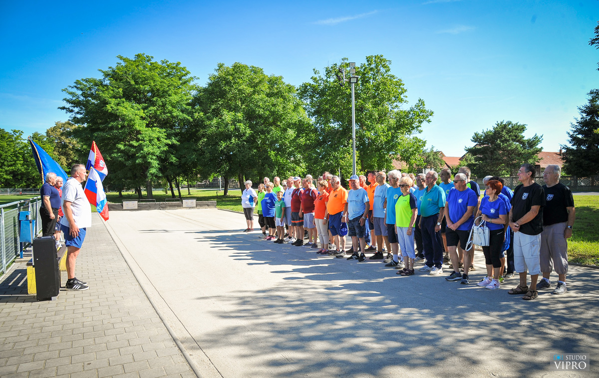 Četrnaest ekipa na Međunarodnom boćarskom turniru u Otoku