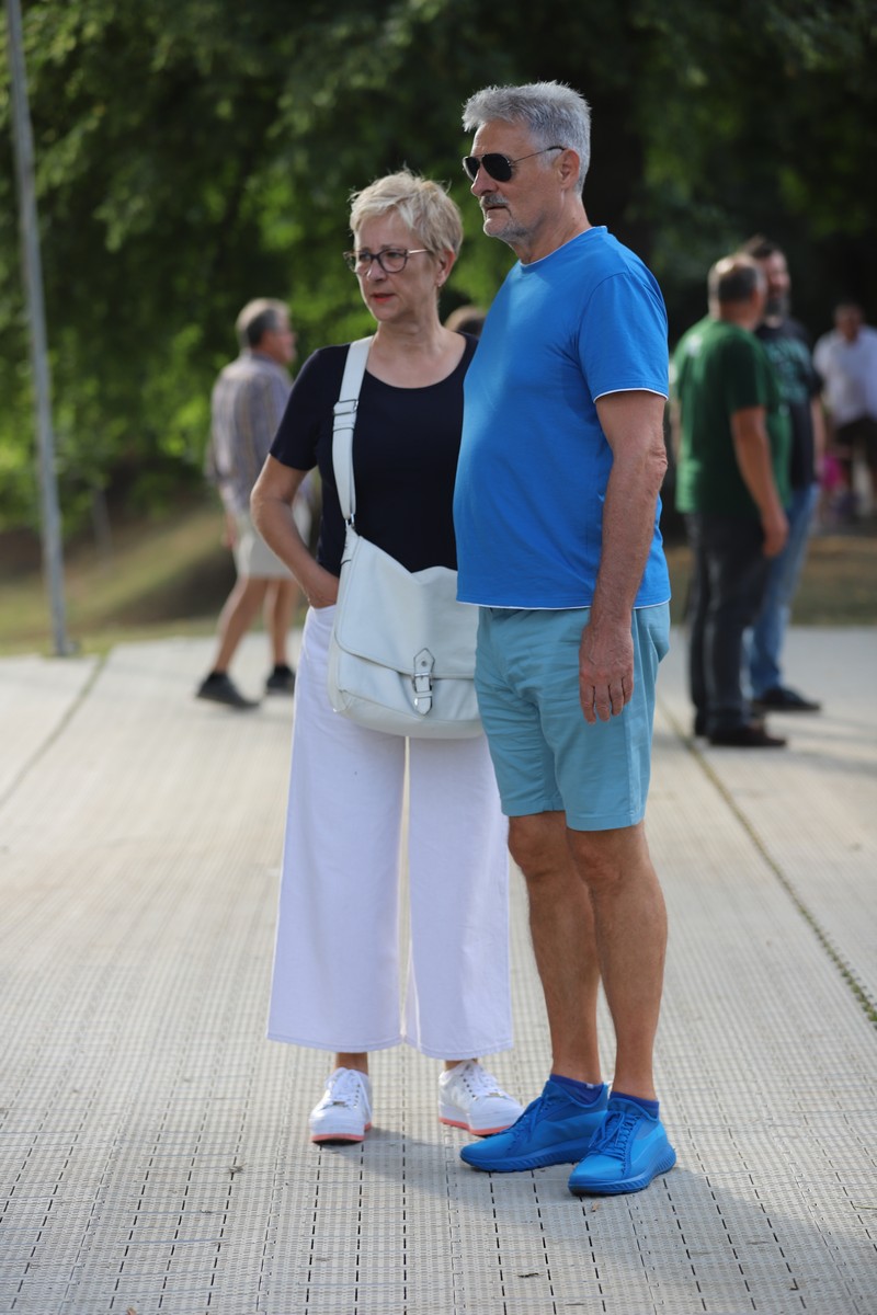 ĐIR PO GRADU Vesela subota u centru Čakovca: Porcijunkulovo je mamac brojnim građanima