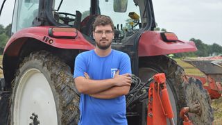 BERNARD MATIJEVIĆ IZ PRELOGA ‘Nakon tri mjeseca rada u uredu shvatio sam da je ipak poljoprivreda moj život’ BERNARD MATIJEVIĆ IZ PRELOGA ‘Nakon tri mjeseca rada u uredu shvatio sam da je ipak poljoprivreda moj život’