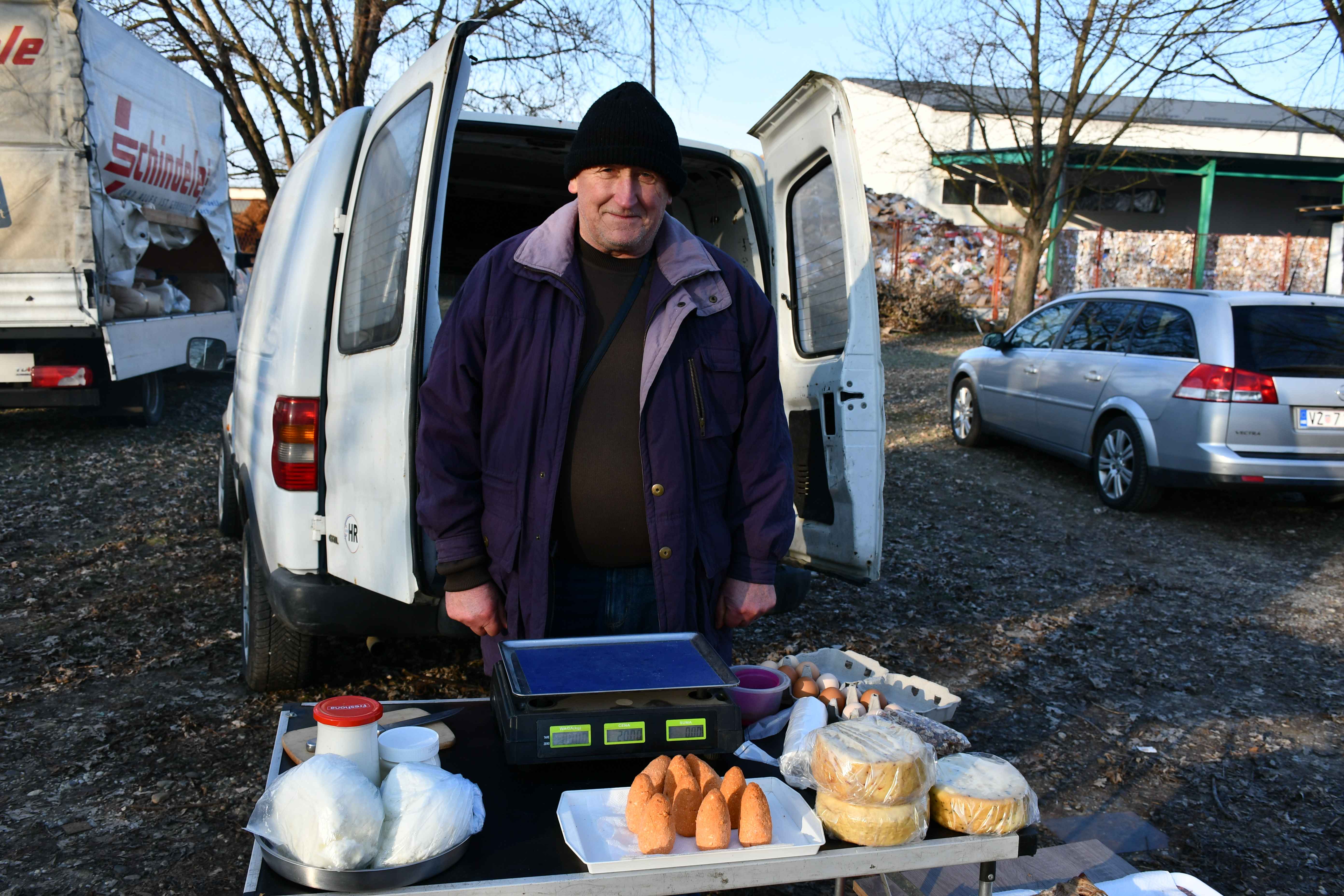 ZUBATO SUNCE Bogata ponuda voća i povrća na čakovečkom sajmu, a zaigrao se i šah!