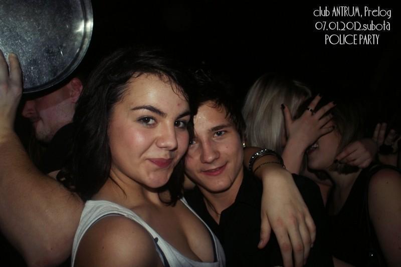 slika0011 Antrum (Subota, 7.1.2012) slika0011 Antrum (Subota, 7.1.2012)