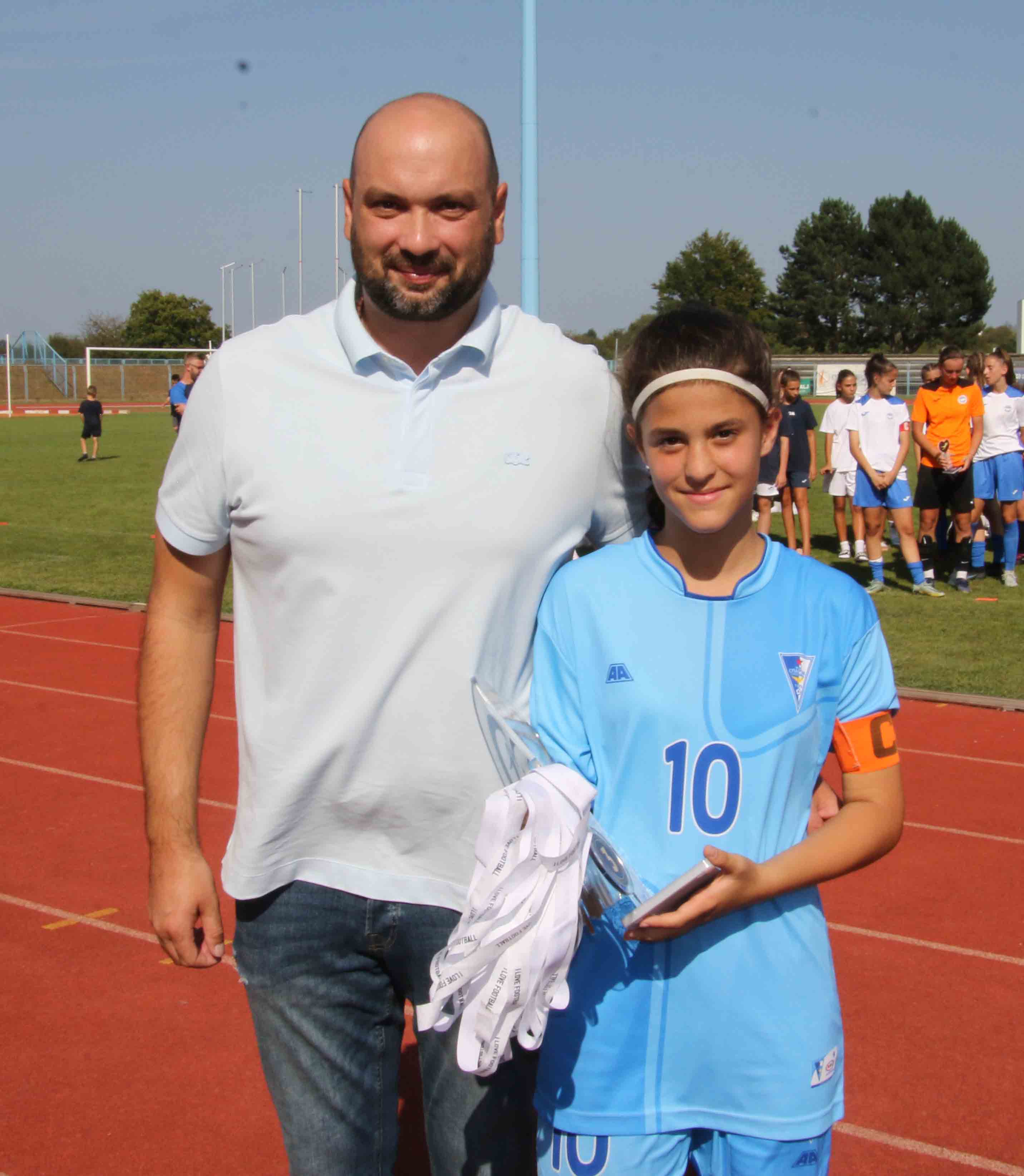 MEĐUNARODNO IZDANJE Ženski nogometni turnir u Čakovcu ‘Volim nogomet’