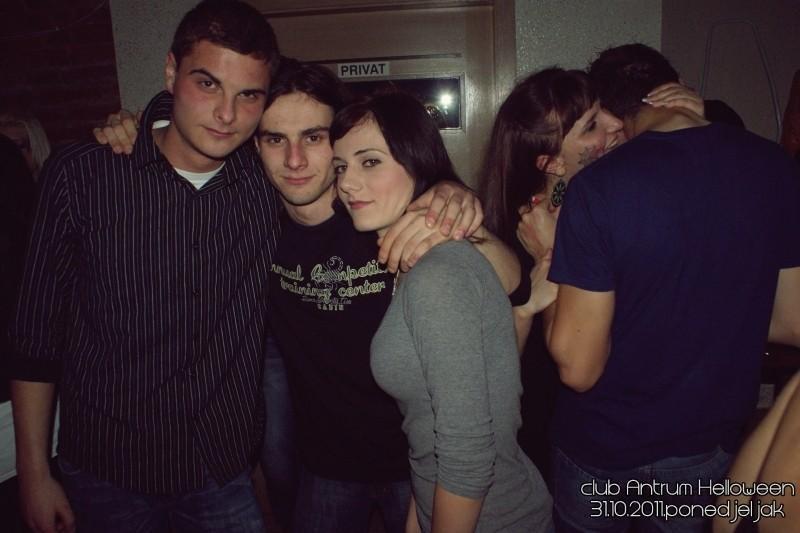 slika0067 Antrum (Pet, sub i pon, 28., 29. i 31.)