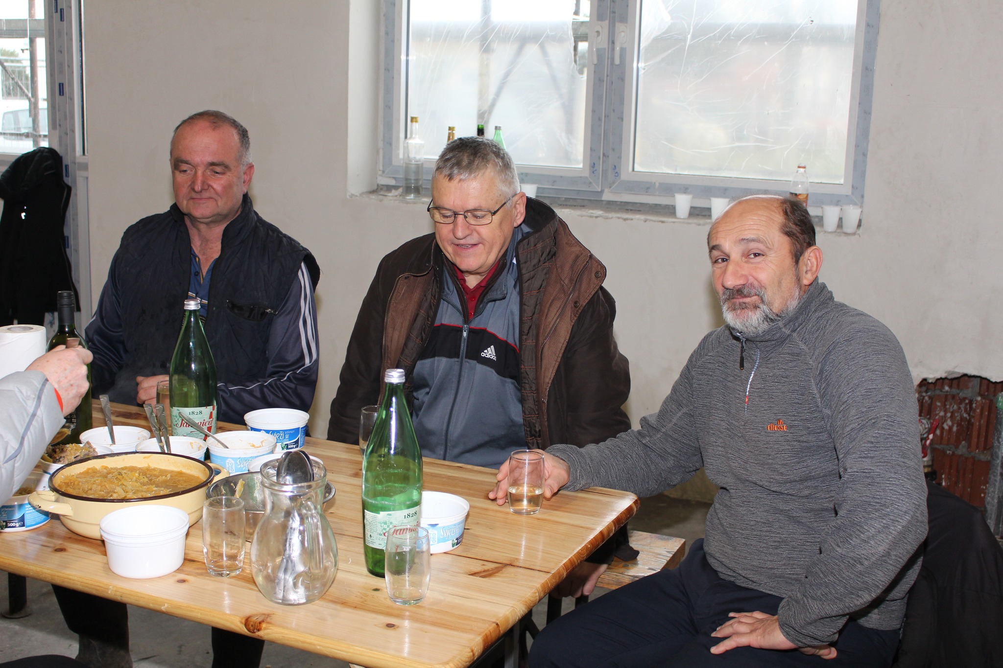 Tradicija u kotoripskom Graničaru: Okupljanje članova uz kolinjske delicije